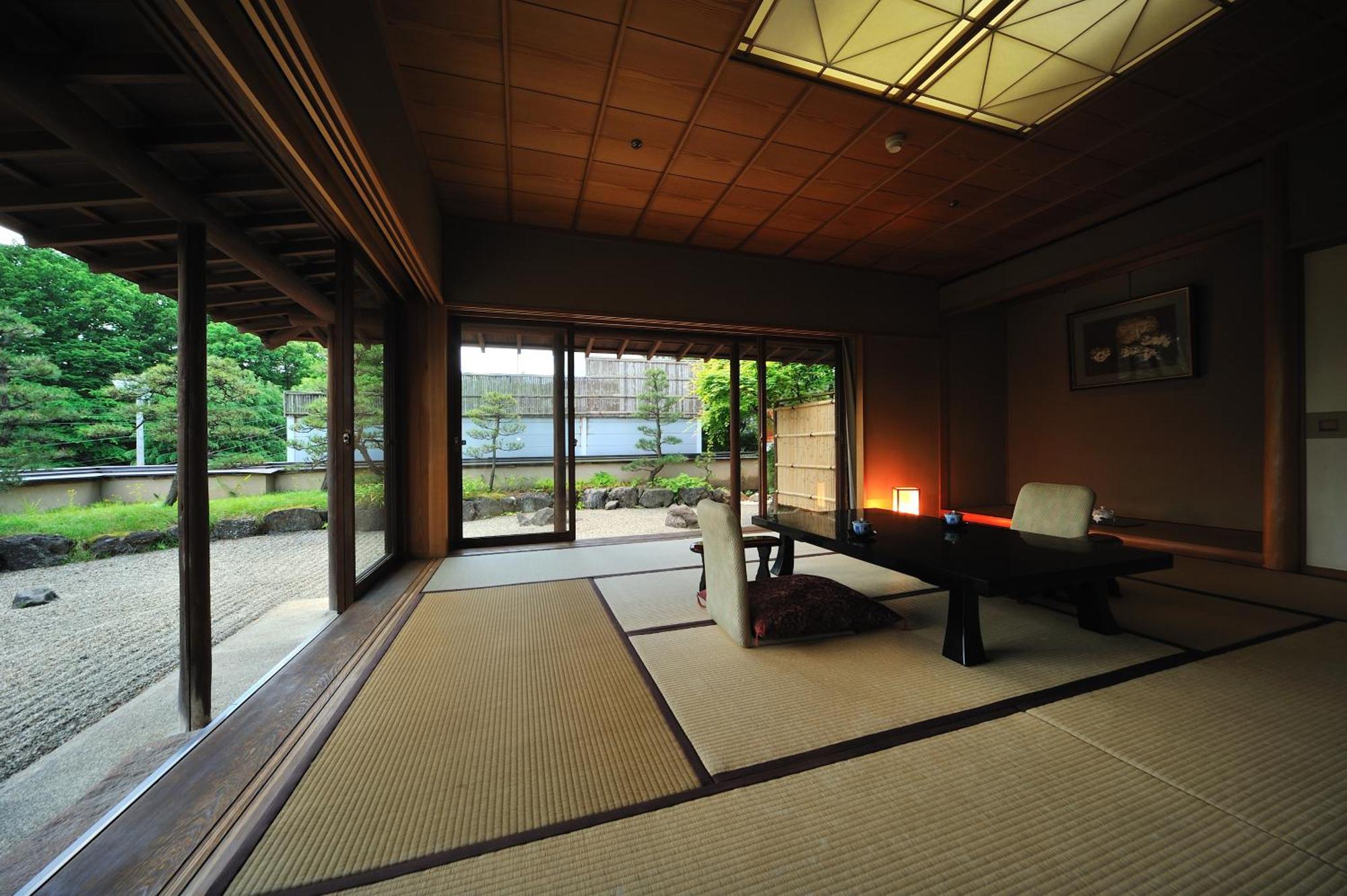 Senkeien Tsukioka Hotel Kaminoyama Exterior photo